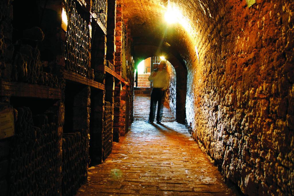 Готель Weingut Martinshof Sankt Ulrich  Екстер'єр фото